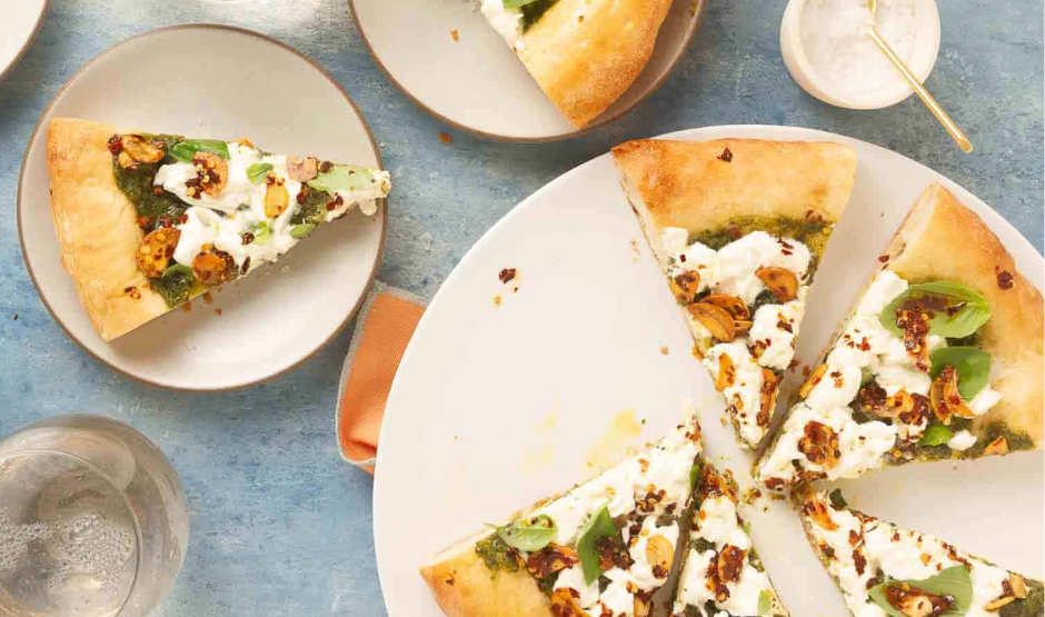 Burrata and Pesto Pizza – Creamy, Herbaceous, and Irresistible Slice