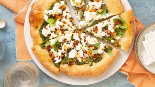 Burrata and Pesto Pizza – Creamy, Herbaceous, and Irresistible Slice