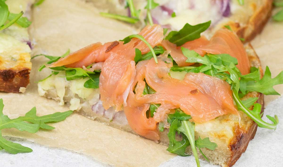 Smoked Salmon & Arugula Pizza – A Malibu-Style Favorite