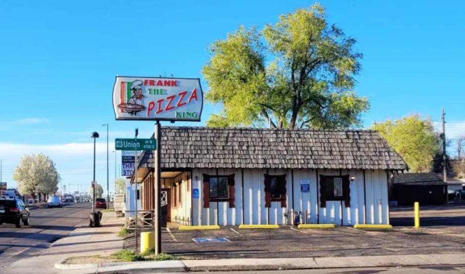 Vintage photo of Englewood’s original Pizza Shack from 1959
