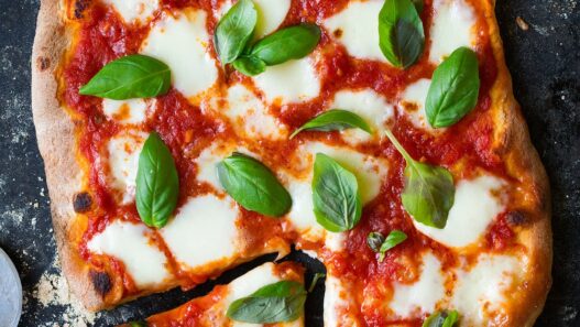 Ultimate Homemade Margherita Pizza Recipe