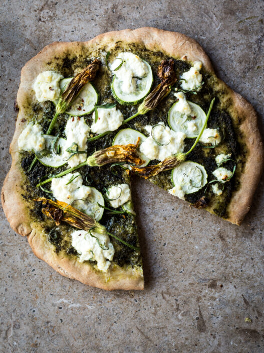 zucchini-pesto-pizza